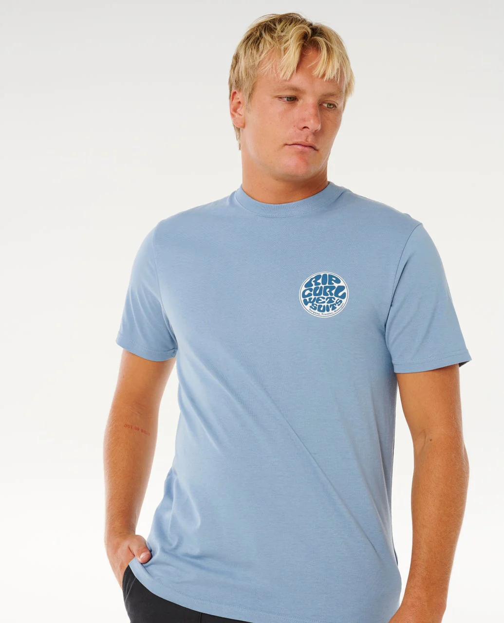 11794-wettie-passage-short-sleeve-icon-standard-tee-6.webp Wettie Passage Short Sleeve Icon Standard Tee