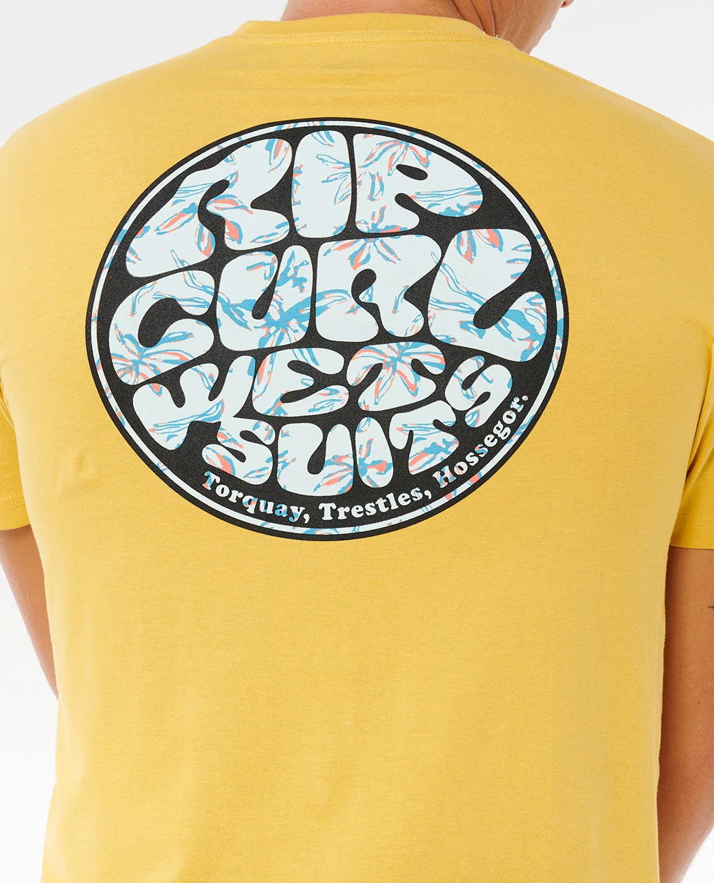 11881-wettie-passage-short-sleeve-icon-standard-tee-5.webp Wettie Passage Short Sleeve Icon Standard Tee