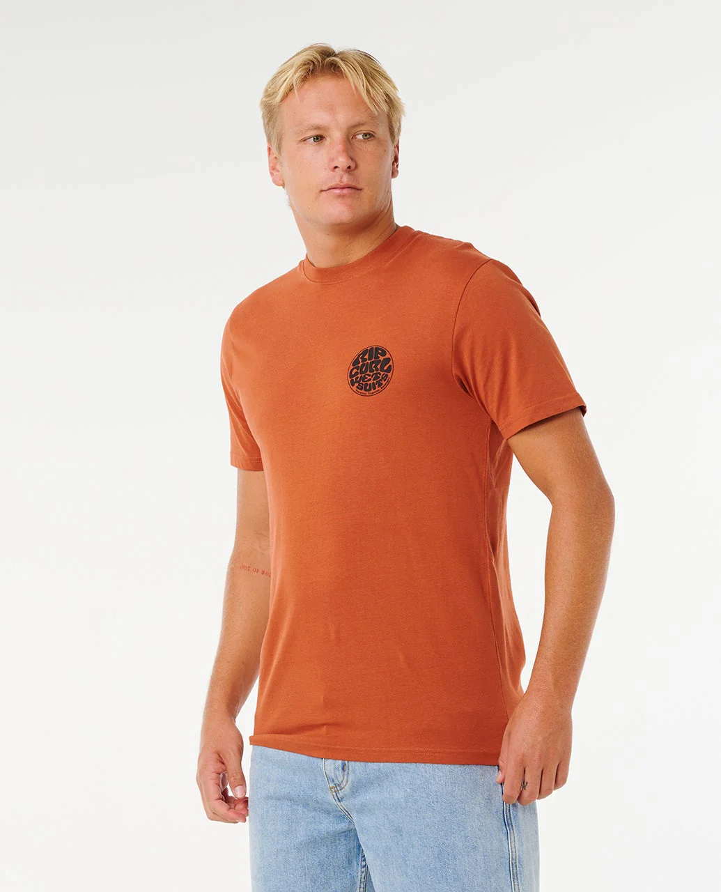 11916-wettie-passage-short-sleeve-icon-standard-tee-2.webp Wettie Passage Short Sleeve Icon Standard Tee