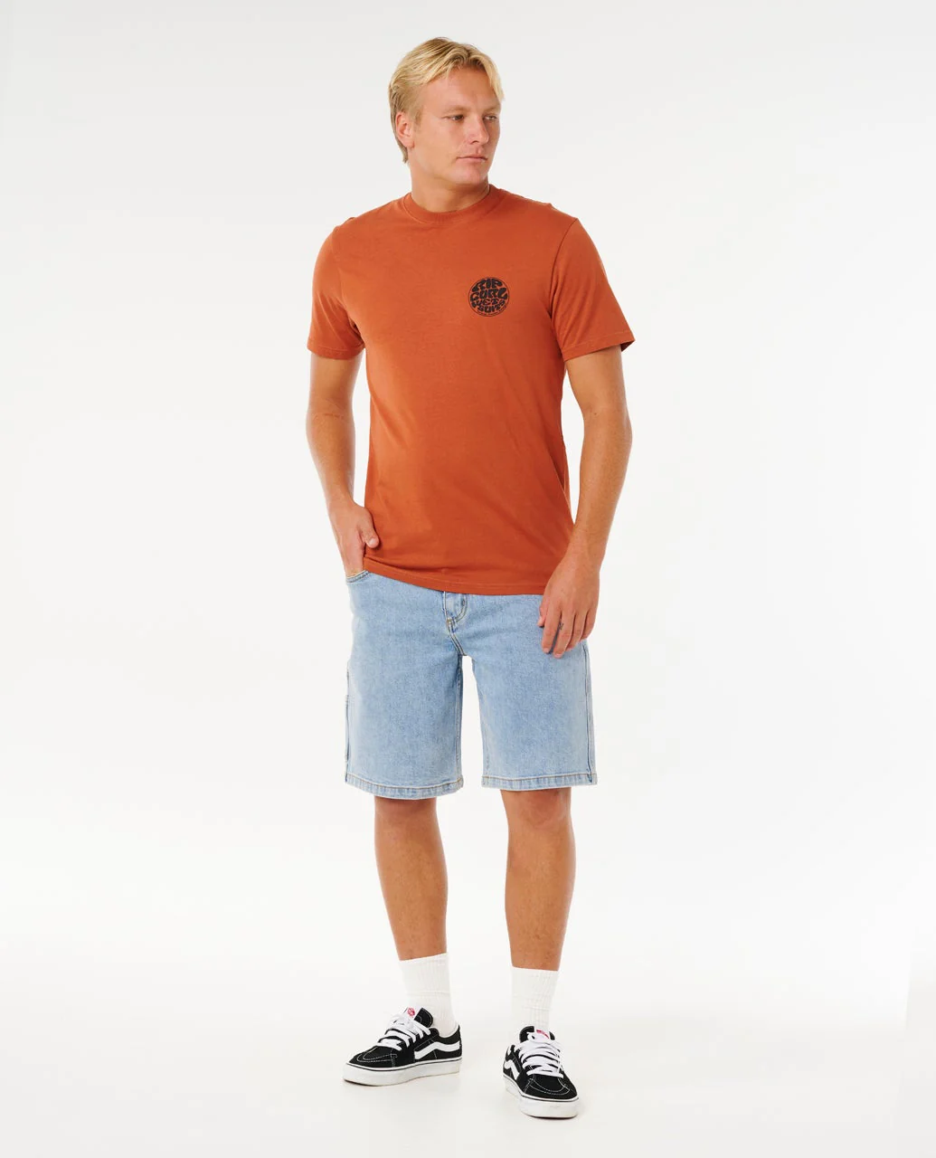 11916-wettie-passage-short-sleeve-icon-standard-tee-4.webp Wettie Passage Short Sleeve Icon Standard Tee