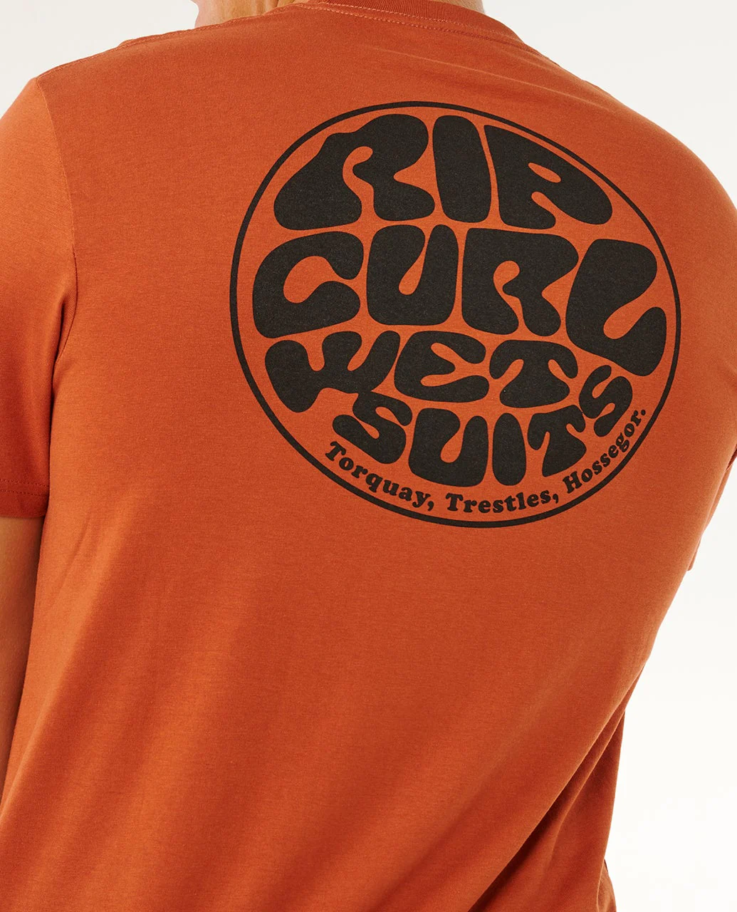 11916-wettie-passage-short-sleeve-icon-standard-tee-5.webp Wettie Passage Short Sleeve Icon Standard Tee