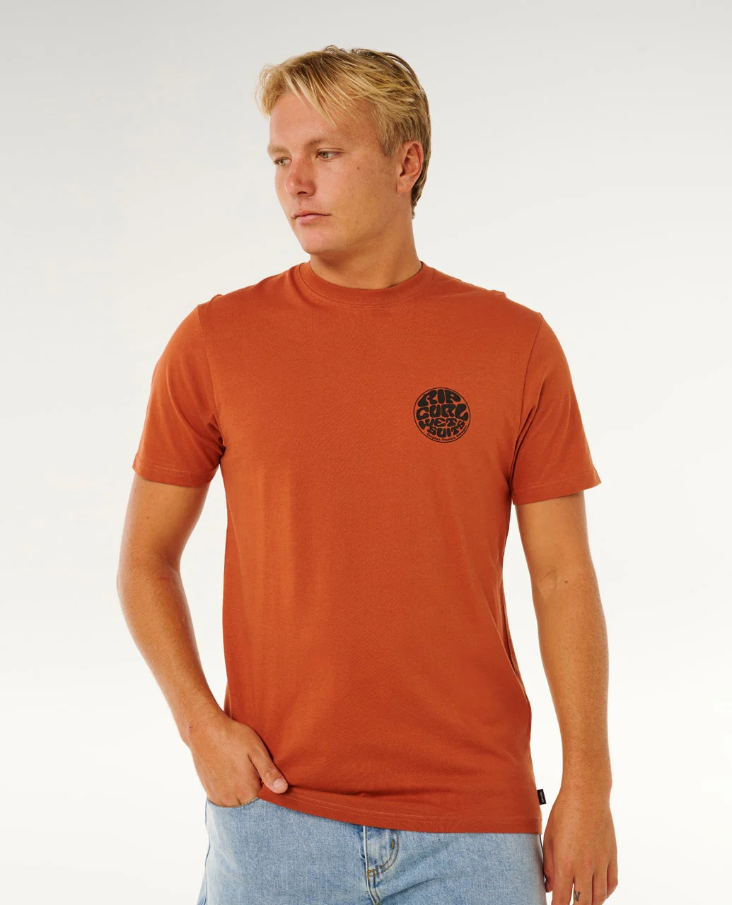 11916-wettie-passage-short-sleeve-icon-standard-tee-6.webp Wettie Passage Short Sleeve Icon Standard Tee