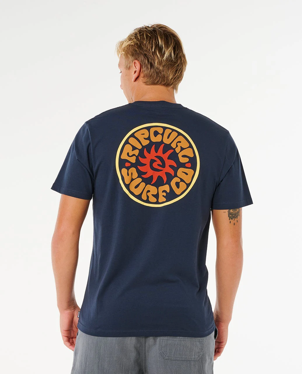 12853-pacific-rinse-circle-relaxed-tee-1.webp Pacific Rinse Circle Relaxed Tee