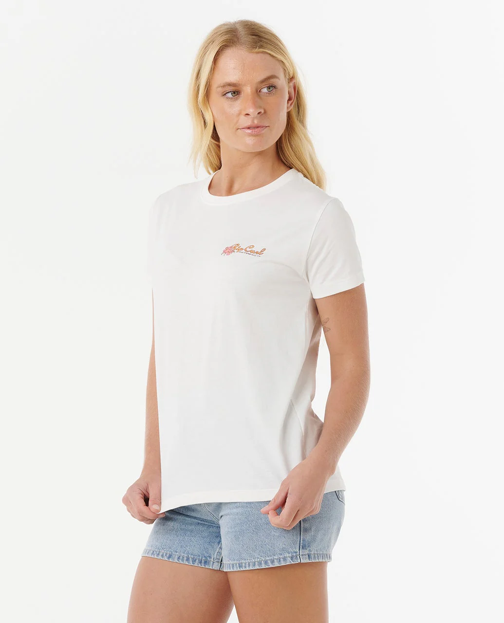 Waikiki Standard Tee