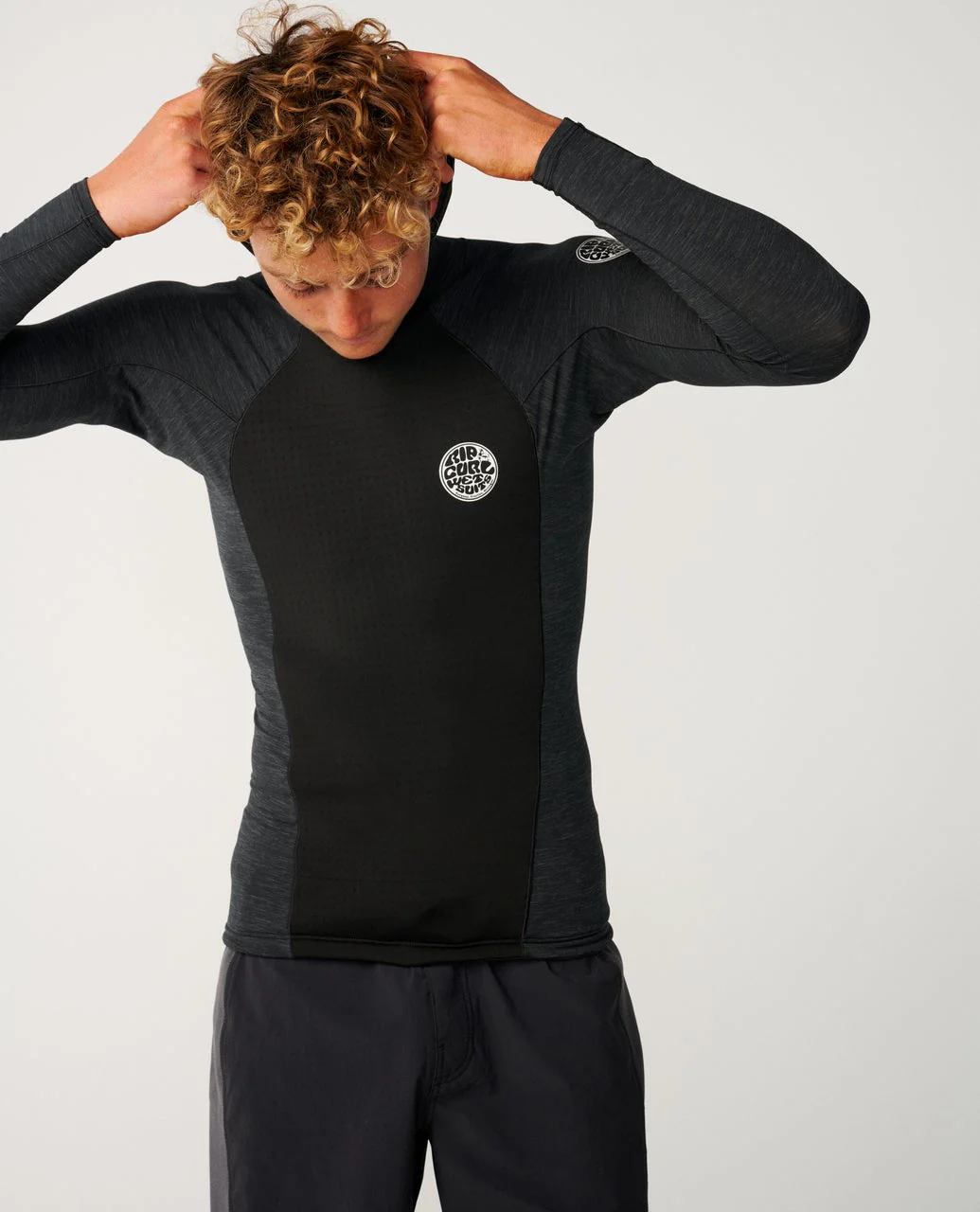 Ultimate Search Long Sleeve Hood Vest