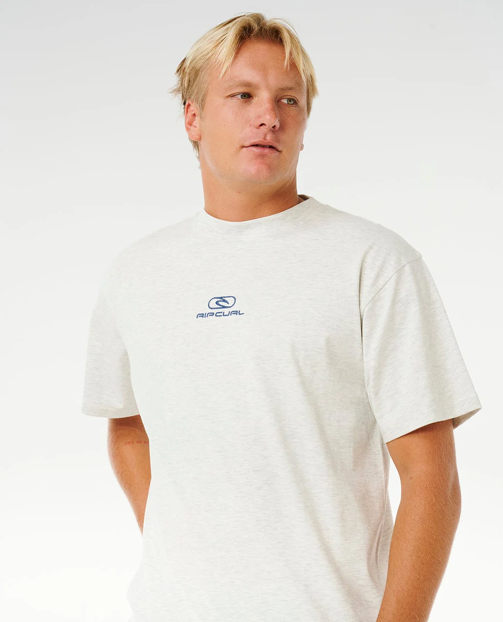 2908-pill-icon-loose-tee-6.webp Pill Icon Loose Tee