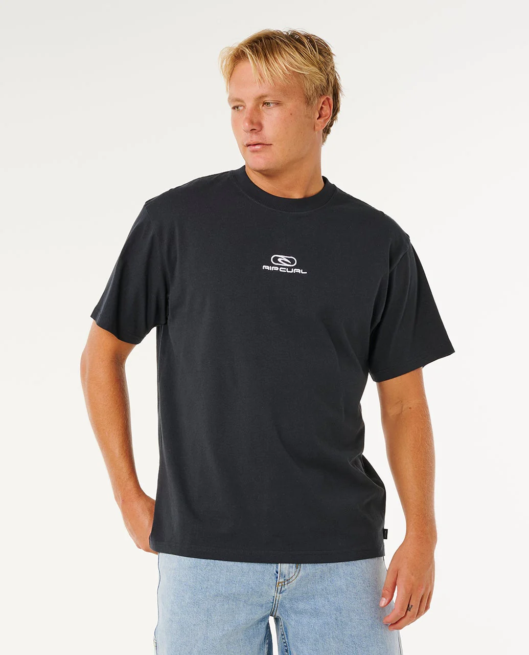 2916-pill-icon-loose-tee-1.webp Pill Icon Loose Tee