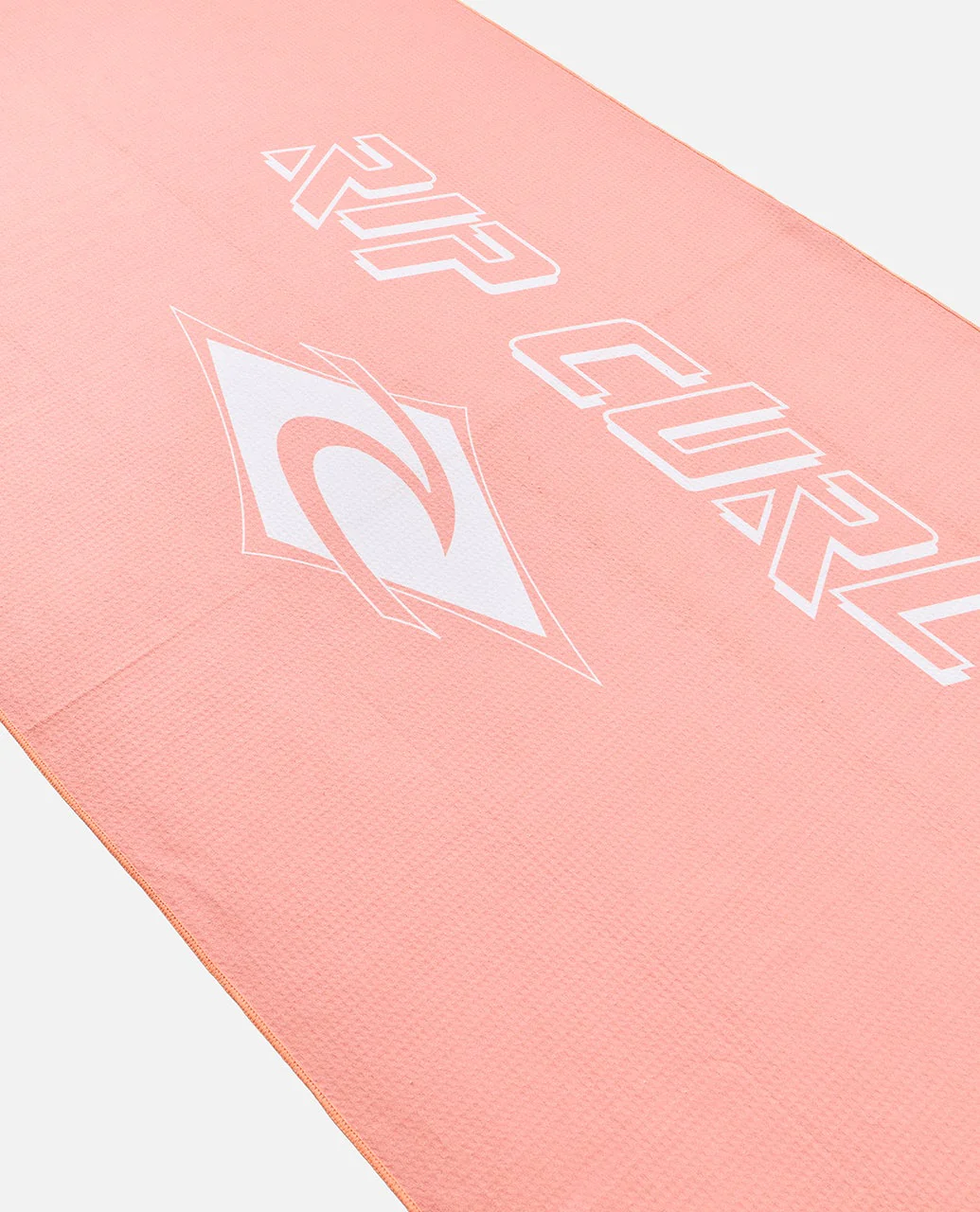 2988-fade-out-packable-towel-2.webp Fade Out Packable Towel