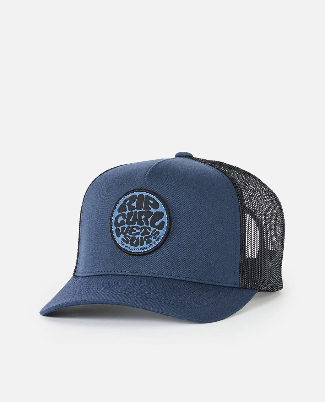 3000-wetsuit-icon-trucker-cap-1.webp Wetsuit Icon Trucker Cap