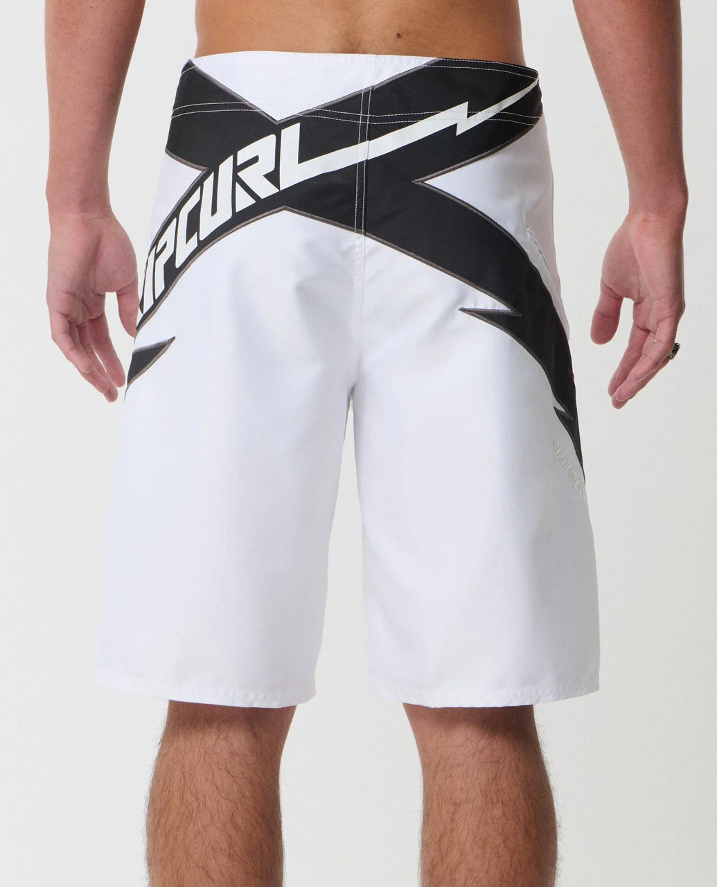 3001-icons-of-surf-mick-fanning-22-boardshort-3.webp Icons Of Surf Mick Fanning 22" Boardshort