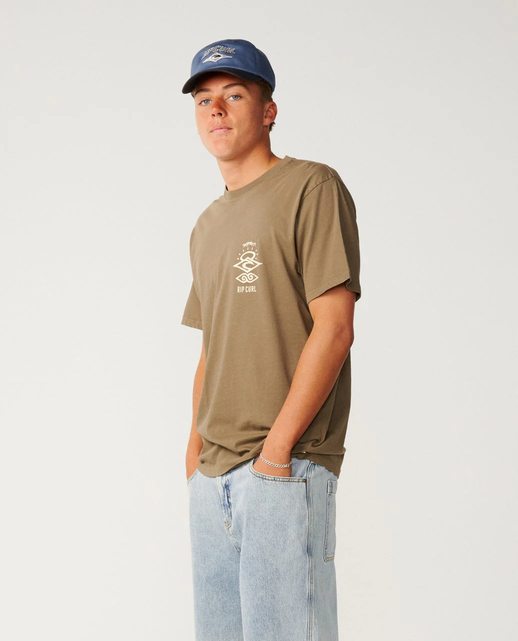 3049-search-icon-relaxed-tee-2.webp Search Icon Relaxed Tee