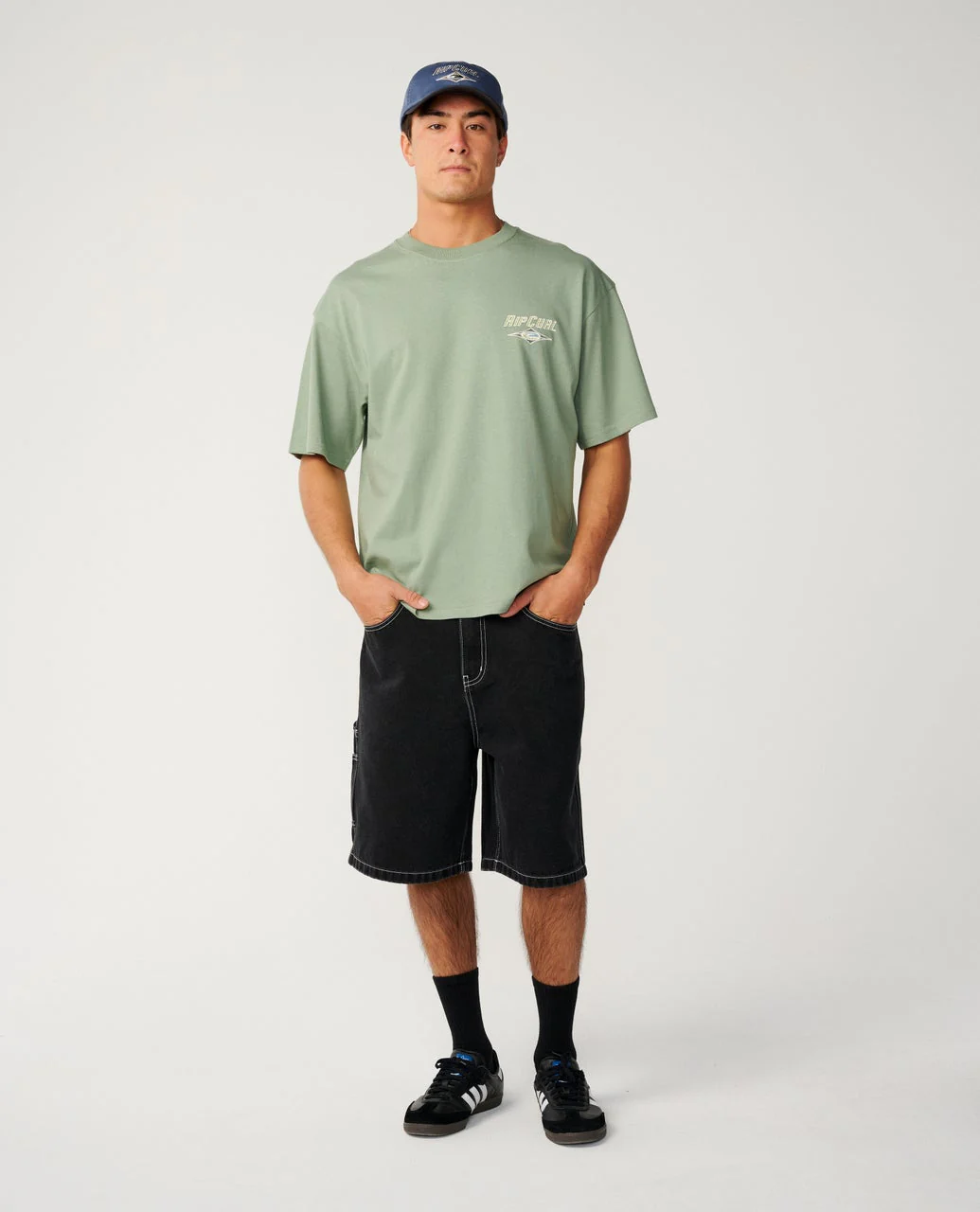 3100-heritage-icon-tee-4.webp Heritage Icon Tee