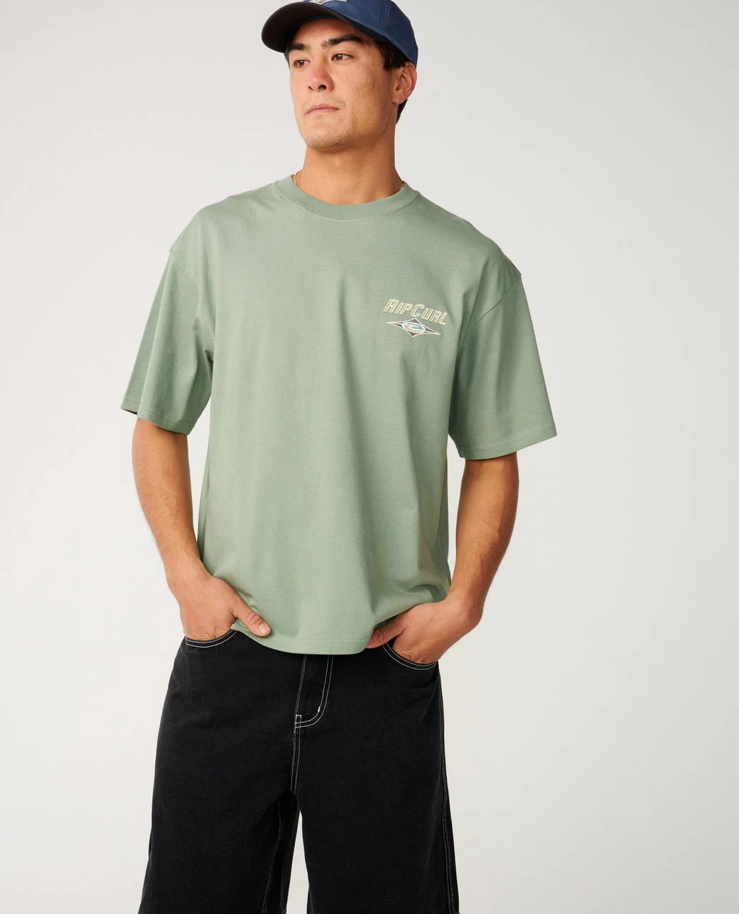 3100-heritage-icon-tee-6.webp Heritage Icon Tee