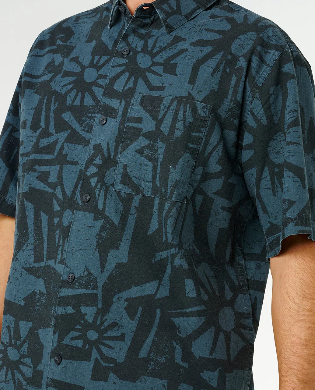 3278-liquid-trips-short-sleeve-shirt-5.webp Liquid Trips Short Sleeve Shirt