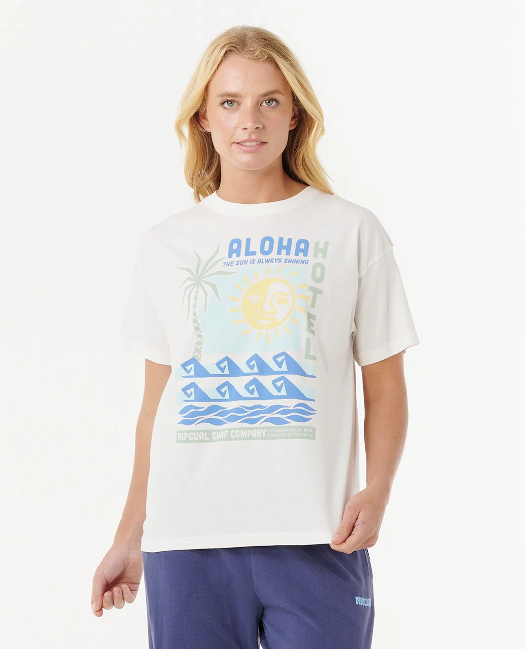 5289-aloha-hotel-relaxed-tee-1.webp Aloha Hotel Relaxed Tee