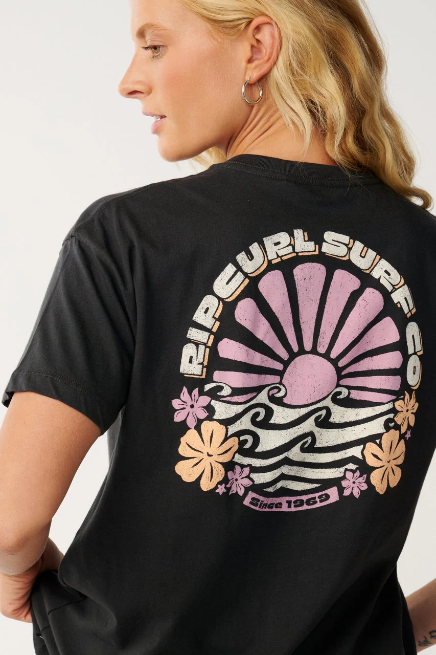 Party Wave Relaxed Tee
