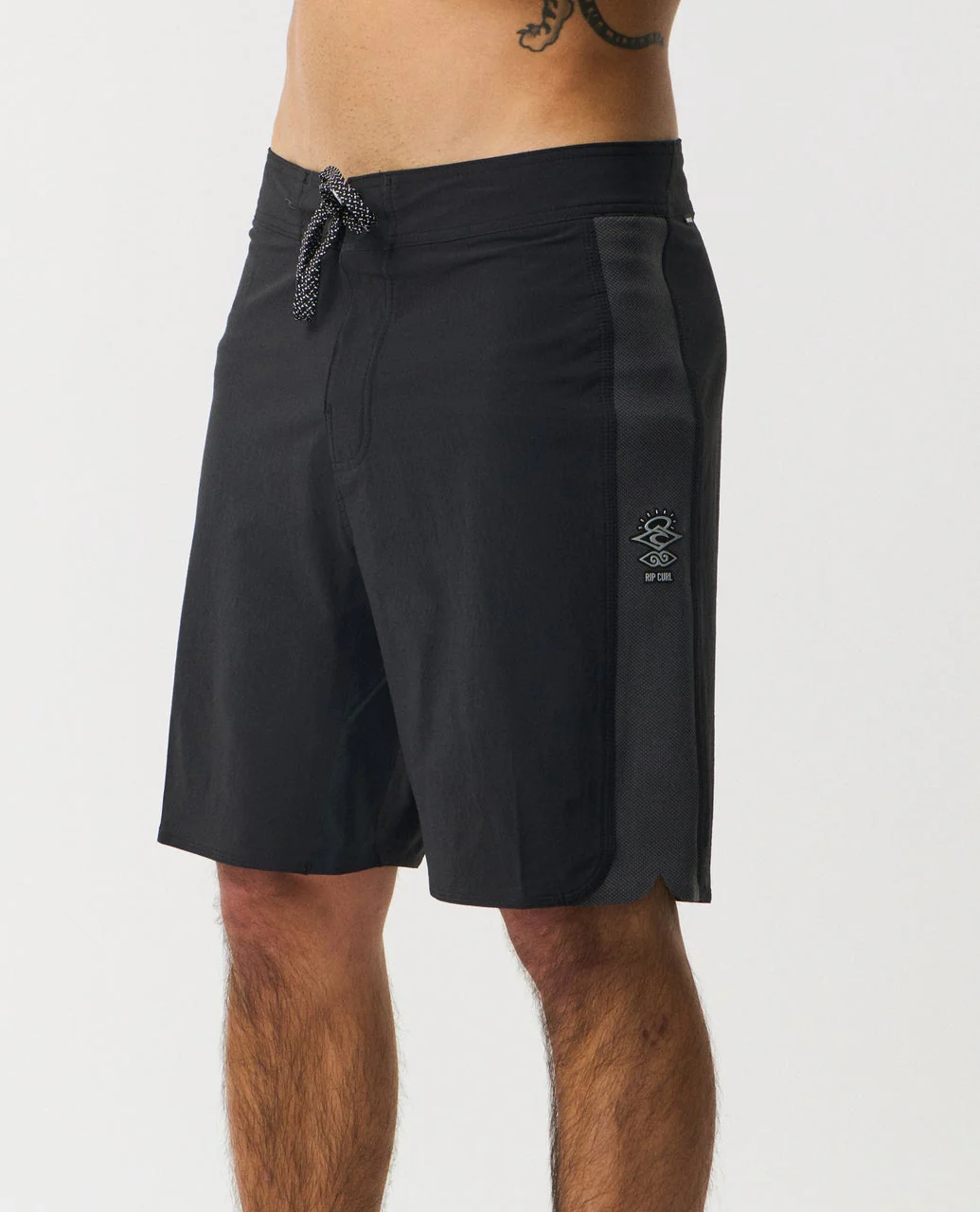 6591-mirage-3-2-one-ultimate-19-boardshort-1.webp Mirage 3-2-One Ultimate 19" Boardshort