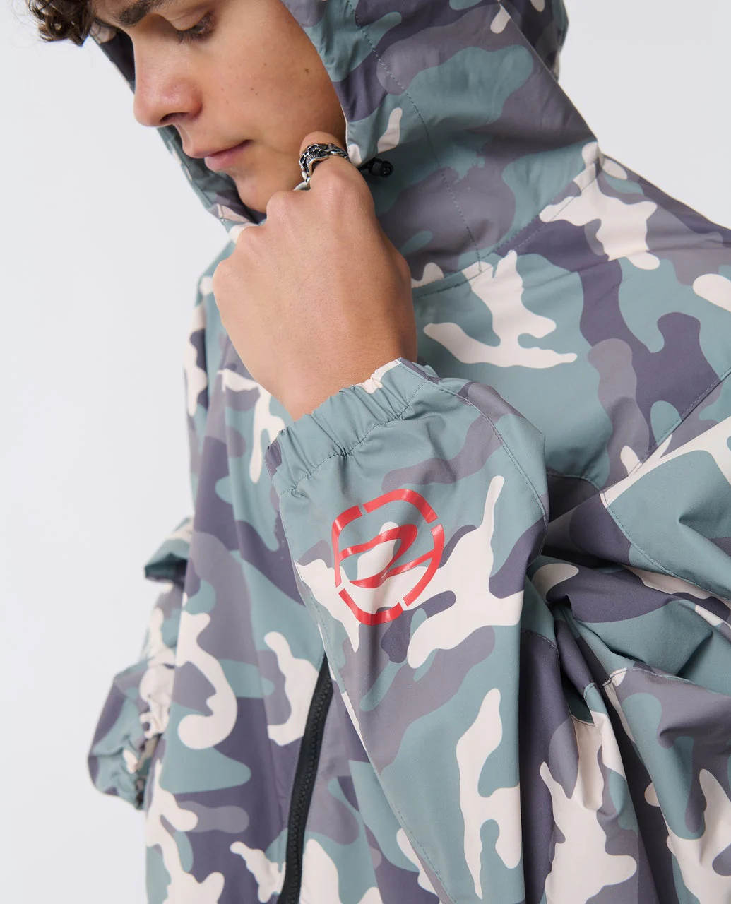 86-archive-dwr-spray-jacket-5.webp Archive DWR Spray Jacket
