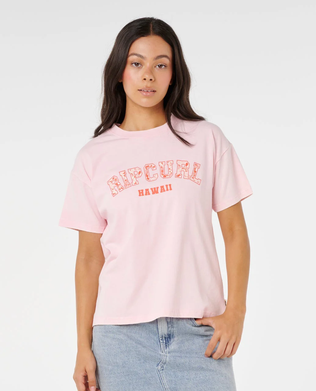 8985-varsity-relaxed-desto-tee-1.webp Varsity Relaxed Desto Tee