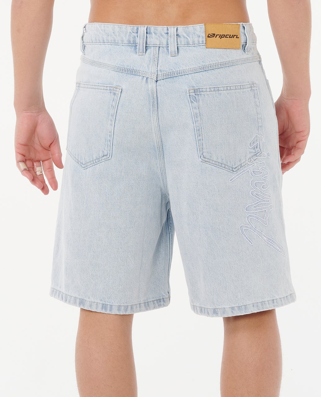 22" Script Walkshort