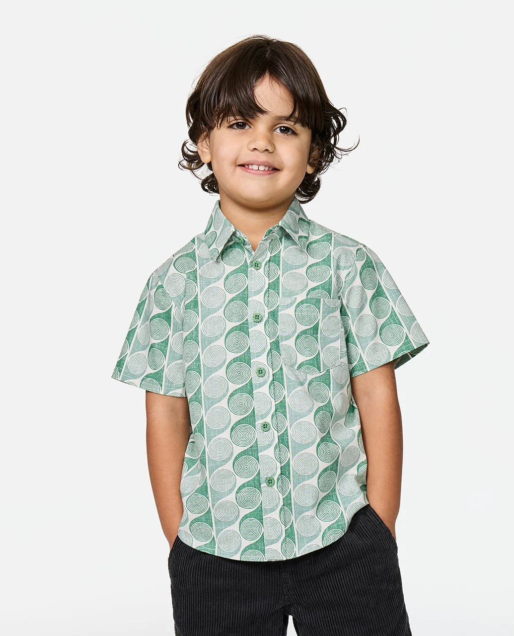 9242-artist-of-the-search-yardy-short-sleeve-shirt-kids-1.webp Artist of the Search Yardy Short Sleeve Shirt- Kids