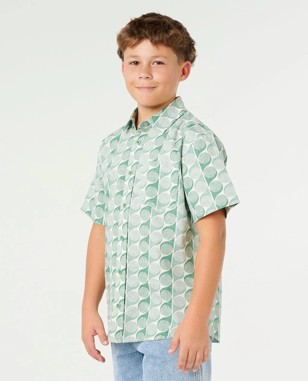 9516-artist-of-the-search-yardy-short-sleeve-shirt-kids-2.webp Artist of the Search Yardy Short Sleeve Shirt- Kids