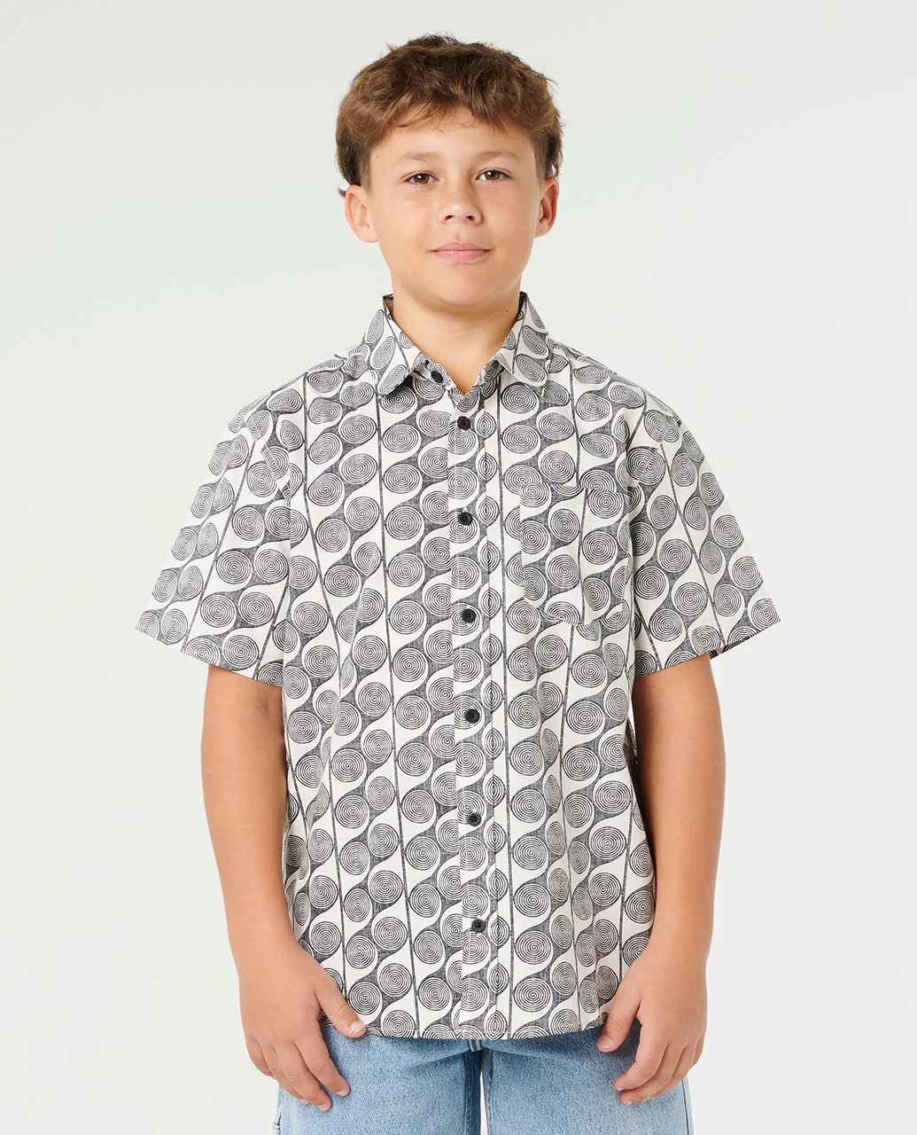 9546-artist-of-the-search-yardy-short-sleeve-shirt-kids-1.webp Artist of the Search Yardy Short Sleeve Shirt- Kids